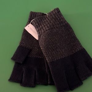 Banana republic merino/acrylic fingerless gloves